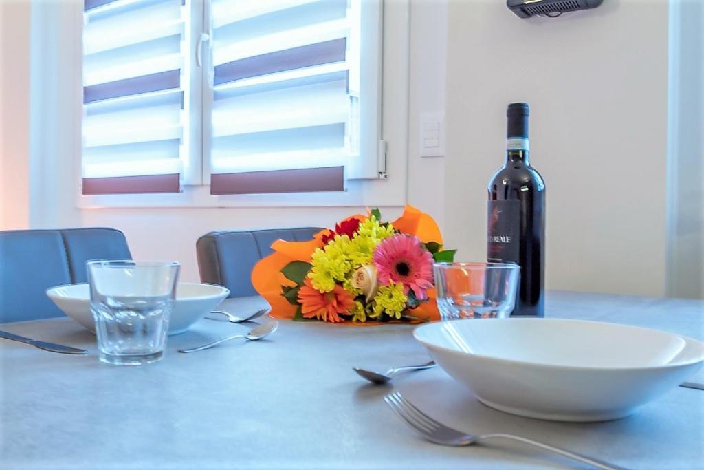 Ferienwohnung Realkasa Azzarita Flat Bologna Exterior foto